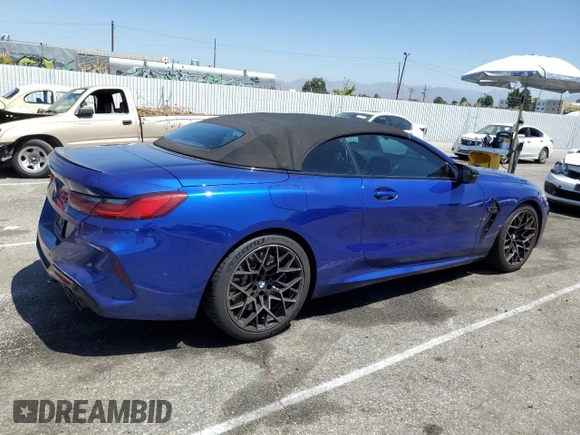 2020 BMW M8 Competition z VIN WBSDZ0C09LCD82160, wystawiony jako Copart lot #67402364 z przebiegiem 18 584 mil mil oraz Szkoda całkowita • Salvage title. Historia ofert i sprzedaży dostępna na DreamBid. Obrazek 3.