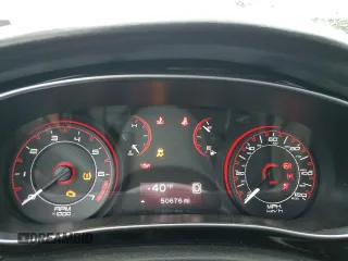 2013 Dodge Dart SXT z VIN 1C3CDFBA1DD155556, wystawiony jako Copart lot #56633845 z przebiegiem 50 676 mil mil oraz Szkoda całkowita • Salvage title. Historia ofert i sprzedaży dostępna na DreamBid. Obrazek 9.