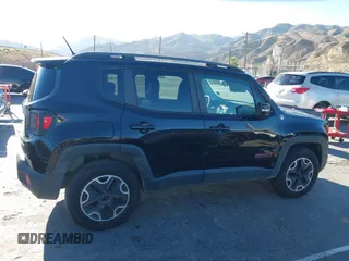 2015 Jeep Renegade Trailhawk с VIN ZACCJBCT2FPC20013, выставлен на аукционе IAAI как лот 42680212 с пробегом 285 990 миль миль и . История ставок и продаж доступна на DreamBid. Изображение 13.