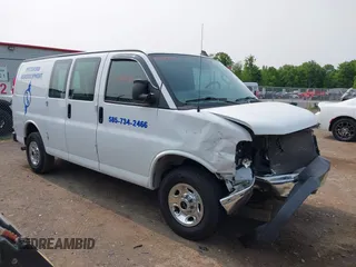 2022 Chevrolet Express Cargo with VIN 1GCWGAFP4N1155524, listed as a IAAI auction lot 42389470 with 33,655 mi miles and . Bid and sale history available at DreamBid. Image 1.