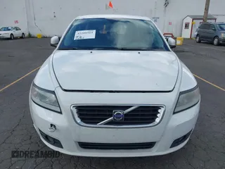 2010 Volvo V50 с VIN YV1382MW2A2558089, выставлен на аукционе IAAI как лот 42280564 с пробегом 273 757 миль миль и . История ставок и продаж доступна на DreamBid. Изображение 6.