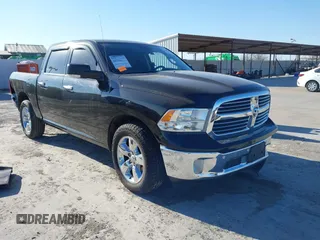 2015 Ram 1500 Outdoorsman z VIN 1C6RR6LT7FS592085, wystawiony jako IAAI lot #41384731 z przebiegiem 134 384 mil mil oraz . Historia ofert i sprzedaży dostępna na DreamBid. Obrazek 1.