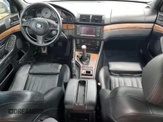 2002 BMW M5 z VIN WBSDE93422CF91970, wystawiony jako Copart lot #55524485 z przebiegiem 132 943 mil mil oraz Tytuł czysty. Historia ofert i sprzedaży dostępna na DreamBid. Obrazek 8.