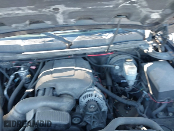 2008 Chevrolet Silverado 1500 1LT with VIN 2GCEC19J081208622, listed as a IAAI auction lot 41684612 with 253,258 mi miles and . Bid and sale history available at DreamBid. Image 10.