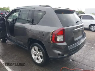 2016 Jeep Compass Latitude with VIN 1C4NJCEB1GD664633, listed as a IAAI auction lot 42073401 with 188,632 mi miles and . Bid and sale history available at carsss.com. Image 6.