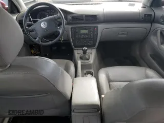 2003 Volkswagen Passat GLS z VIN WVWVD63B23E367564, wystawiony jako Copart lot #79214444 z przebiegiem 245 567 mil mil oraz Szkoda całkowita • Salvage title. Historia ofert i sprzedaży dostępna na DreamBid. Obrazek 8.