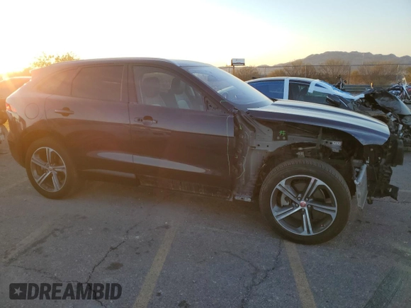 2018 Jaguar F-Pace 30t R-Sport z VIN SADCL2GX2JA287862, wystawiony jako Copart lot #75935764 z przebiegiem 54 025 mil mil oraz Szkoda całkowita • Salvage title. Historia ofert i sprzedaży dostępna na DreamBid. Obrazek 4.