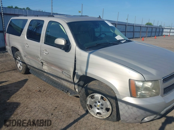 2007 Chevrolet Suburban LS with VIN 1GNFC16007J203853, listed as a IAAI auction lot 39454050 with 246,521 mi miles and . Bid and sale history available at DreamBid. Image 6.