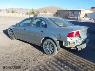 2004 Dodge Stratus SE with VIN 1B3EL36X24N267301, listed as a IAAI auction lot 41402238 with 143,579 mi miles. Bid and sale history available at carsss.com. Image 3.