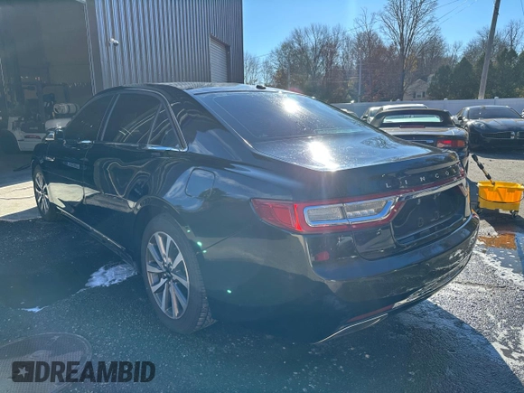 2017 Lincoln Continental Livery with VIN 1LN6L9UK9H5617828, listed as a Copart auction lot 54479645 with 236,983 mi miles and Clean Title. Bid and sale history available at carsss.com. Image 3.