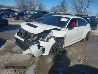 2023 Honda Civic Type R z VIN JHMFL5G48PX001422, wystawiony jako IAAI lot #41064411 z przebiegiem 20 895 mil mil oraz . Historia ofert i sprzedaży dostępna na DreamBid. Obrazek 2.