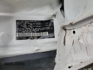 2024 Toyota RAV4 Hybrid LE z VIN JTMMWRFV2RD246027, wystawiony jako Copart lot #52181695 z przebiegiem Nie podano mil oraz Szkoda całkowita • Salvage title. Historia ofert i sprzedaży dostępna na DreamBid. Obrazek 13.