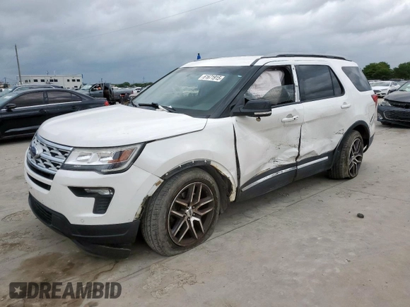 2018 Ford Explorer XLT z VIN 1FM5K7D8XJGC54456, wystawiony jako Copart lot #61671915 z przebiegiem 101 569 mil mil oraz Czysty tytuł • Clean title. Historia ofert i sprzedaży dostępna na DreamBid. Obrazek 1.