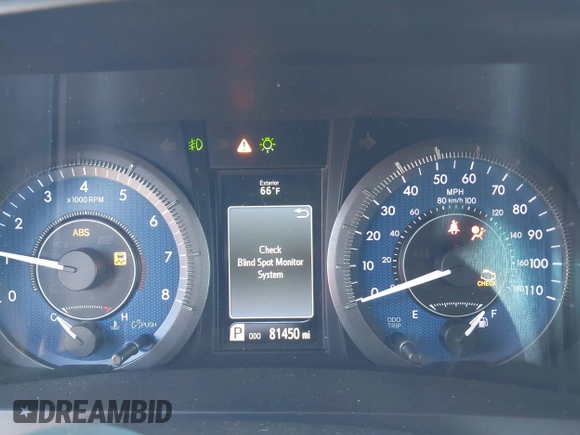 2017 Toyota Sienna XLE with VIN 5TDDZ3DC8HS176753, listed as a IAAI auction lot 41790405 with 81,450 mi miles and . Bid and sale history available at DreamBid. Image 7.