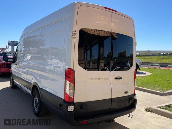 2015 Ford Transit with VIN 1FTSW3XG5FKA04280, listed as a Copart auction lot 81306424 with 293,263 mi miles and Clean Title. Bid and sale history available at DreamBid. Image 3.