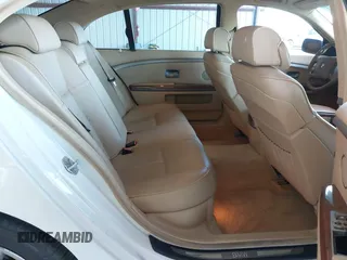 2007 BMW 7 Series 750Li z VIN WBAHN835X7DT74304, wystawiony jako IAAI lot #42594751 z przebiegiem 139 021 mil mil oraz . Historia ofert i sprzedaży dostępna na DreamBid. Obrazek 8.