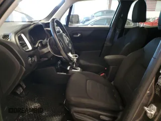 2019 Jeep Renegade Latitude z VIN ZACNJBBB1KPK06127, wystawiony jako Copart lot #85591714 z przebiegiem 54 526 mil mil oraz Szkoda całkowita • Salvage title. Historia ofert i sprzedaży dostępna na DreamBid. Obrazek 7.