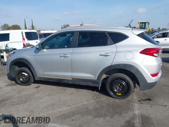 2016 Hyundai Tucson Sport with VIN KM8J33A20GU165154, listed as a IAAI auction lot 41611785 with Not Provided miles. Bid and sale history available at carsss.com. Image 13.