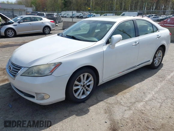 2011 Lexus ES with VIN JTHBK1EG6B2444679, listed as a IAAI auction lot 42181070 with 192,416 mi miles. Bid and sale history available at carsss.com. Image 20.