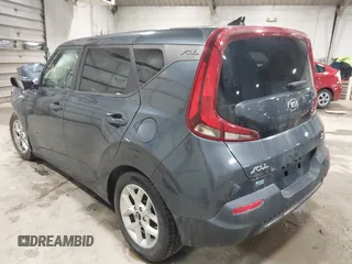 2020 Kia Soul LX with VIN KNDJ23AU4L7056682, listed as a IAAI auction lot 41679775 with 85,531 mi miles. Bid and sale history available at carsss.com. Image 3.