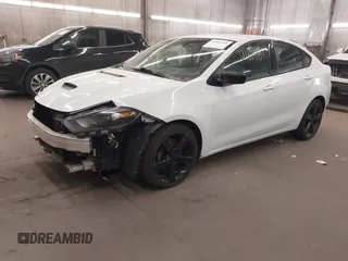 2016 Dodge Dart SXT z VIN 1C3CDFBB1GD645539, wystawiony jako IAAI lot #41804551 z przebiegiem 95 065 mil mil oraz . Historia ofert i sprzedaży dostępna na DreamBid. Obrazek 2.