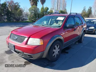 2005 Ford Freestyle SE with VIN 1FMZK04105GA30548, listed as a IAAI auction lot 41422368 with 258,791 mi miles. Bid and sale history available at carsss.com. Image 6.