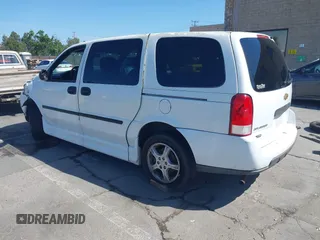 2008 Chevrolet Uplander LS Fleet z VIN 1GBDV13W18D140379, wystawiony jako IAAI lot #42246118 z przebiegiem 108 897 mil mil oraz . Historia ofert i sprzedaży dostępna na DreamBid. Obrazek 3.