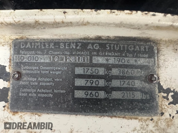 1965 Mercedes-Benz 190 z VIN 11001010128, wystawiony jako Copart lot #55181315 z przebiegiem 77 434 mil mil oraz Tytuł czysty. Historia ofert i sprzedaży dostępna na DreamBid. Obrazek 10.
