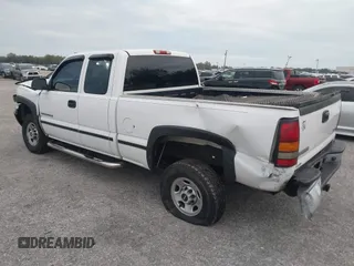 2007 GMC Sierra 2500HD Classic SLE1 with VIN 1GTHC29U77E115168, listed as a IAAI auction lot 41345086 with 161,607 mi miles. Bid and sale history available at carsss.com. Image 3.