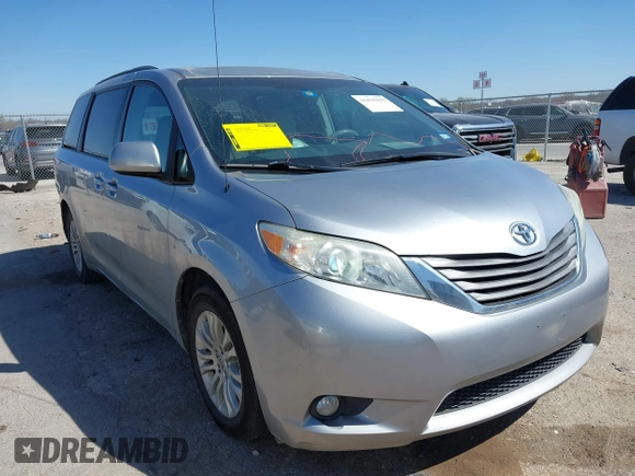 2011 Toyota Sienna XLE AAS with VIN 5TDYK3DCXBS172586, listed as a IAAI auction lot 41835992 with 203,599 mi miles. Bid and sale history available at carsss.com. Image 1.
