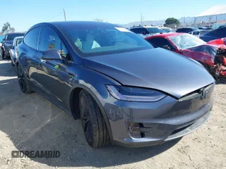 2020 Tesla Model X P90D with VIN 5YJXCDE44LF304706, listed as a IAAI auction lot 41836861 with 32,906 mi miles. Bid and sale history available at carsss.com. Image 1.