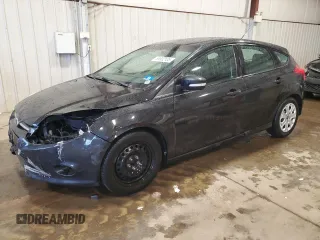 2012 Ford Focus SE z VIN 1FAHP3K24CL407570, wystawiony jako Copart lot #56002135 z przebiegiem 122 730 mil mil oraz Szkoda całkowita • Salvage title. Historia ofert i sprzedaży dostępna na DreamBid. Obrazek 1.