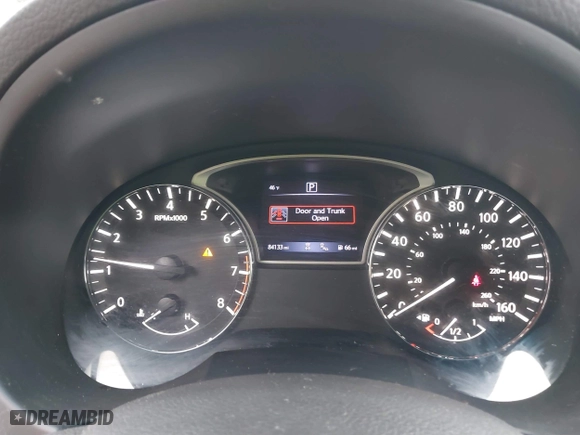 2018 Nissan Altima 2.5 SV with VIN 1N4AL3AP0JC190302, listed as a IAAI auction lot 41679072 with 84,133 mi miles. Bid and sale history available at carsss.com. Image 7.