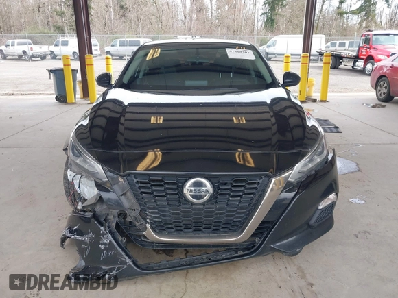 2019 Nissan Altima 2.5 SR with VIN 1N4BL4CV8KC245537, listed as a IAAI auction lot 41808203 with 101,419 mi miles. Bid and sale history available at carsss.com. Image 12.