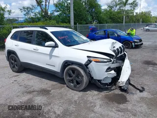 2018 Jeep Cherokee Latitude с VIN 1C4PJLCB5JD596288, выставлен на аукционе IAAI как лот 42584049 с пробегом 75 412 миль миль и . История ставок и продаж доступна на DreamBid. Изображение 1.