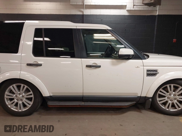 2010 Land Rover LR4 HSE with VIN SALAM2D44AA537055, listed as a IAAI auction lot 41954105 with 140,416 mi miles and . Bid and sale history available at DreamBid. Image 13.