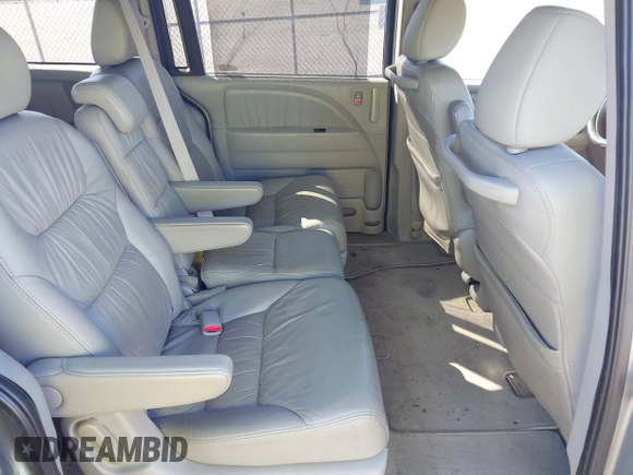 2009 Honda Odyssey EX-L with VIN 5FNRL38729B032786, listed as a IAAI auction lot 42012590 with 188,552 mi miles. Bid and sale history available at carsss.com. Image 8.