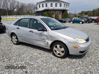2006 Ford Focus S with VIN 1FAHP34N56W166189, listed as a Copart auction lot 54398265 with 45,247 mi miles and Clean Title. Bid and sale history available at carsss.com. Image 4.
