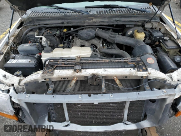 1999 Ford F-250 XL with VIN 1FTNX20L3XEA81807, listed as a Copart auction lot 58036385 with 251,614 mi miles and Salvage title. Bid and sale history available at DreamBid. Image 11.