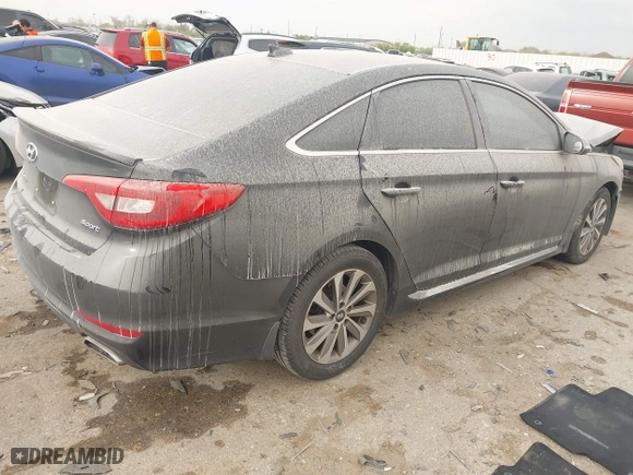 2015 Hyundai Sonata 2.4L Limited with VIN 5NPE34AF8FH243557, listed as a IAAI auction lot 41828576 with 95,261 mi miles. Bid and sale history available at carsss.com. Image 4.
