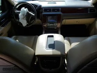2013 Chevrolet Avalanche LTZ with VIN 3GNMCGE09DG378661, listed as a Copart auction lot 83677794 with 127,319 mi miles and Salvage Title. Bid and sale history available at carsss.com. Image 8.