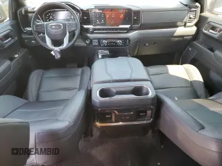 2023 GMC Sierra 1500 SLT z VIN 3GTUUDE86PG246794, wystawiony jako Copart lot #54015905 z przebiegiem 44 295 mil mil oraz Szkoda całkowita • Salvage title. Historia ofert i sprzedaży dostępna na DreamBid. Obrazek 8.