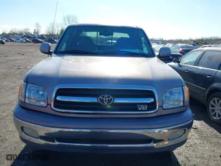 2001 Toyota Tundra Ltd with VIN 5TBBT481X1S128161, listed as a IAAI auction lot 41806069 with 214,825 mi miles. Bid and sale history available at carsss.com. Image 6.