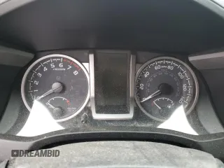 2021 Toyota Tacoma SR5 z VIN 3TYAZ5CN5MT004373, wystawiony jako Copart lot #58526145 z przebiegiem Nie podano mil oraz Szkoda całkowita • Salvage title. Historia ofert i sprzedaży dostępna na DreamBid. Obrazek 9.