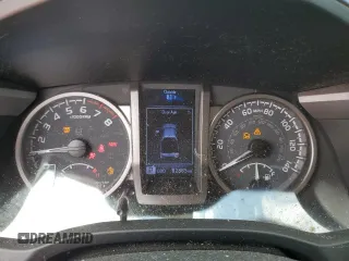 2020 Toyota Tacoma SR5 z VIN 3TMAZ5CN0LM115004, wystawiony jako Copart lot #55343295 z przebiegiem 82 865 mil mil oraz Nie do naprawy • Non repairable. Historia ofert i sprzedaży dostępna na DreamBid. Obrazek 9.