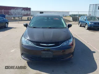 2017 Chrysler Pacifica Touring with VIN 2C4RC1DG7HR695171, listed as a IAAI auction lot 42230782 with 114,273 mi miles and . Bid and sale history available at DreamBid. Image 12.