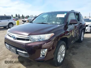 2011 Toyota Highlander Hybrid Limited with VIN JTEDC3EH4B2003768, listed as a IAAI auction lot 41765885 with 169,289 mi miles. Bid and sale history available at carsss.com. Image 21.