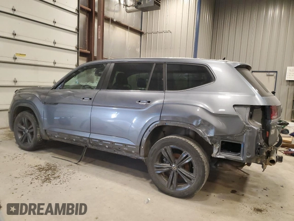 2022 Volkswagen Atlas 3.6L V6 SEL R-Line with VIN 1V2AR2CA0NC516051, listed as a Copart auction lot 88818005 with 37,471 mi miles and Salvage Title. Bid and sale history available at carsss.com. Image 2.