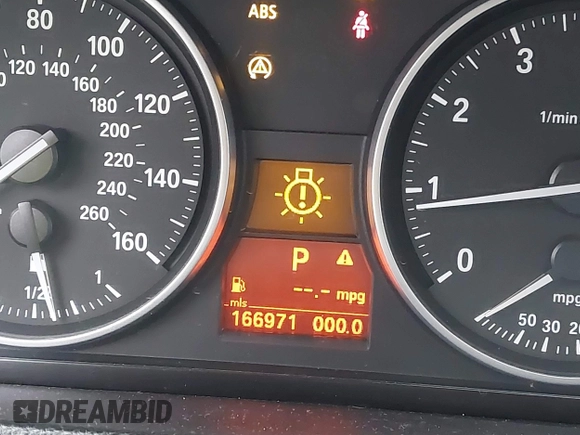 2008 BMW 3 Series 328xi with VIN WBAVC93508K037619, listed as a IAAI auction lot 42455209 with 166,971 mi miles and . Bid and sale history available at DreamBid. Image 15.