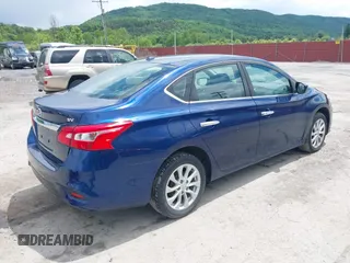 2018 Nissan Sentra SV z VIN 3N1AB7AP6JL655208, wystawiony jako IAAI lot #42339961 z przebiegiem 96 025 mil mil oraz . Historia ofert i sprzedaży dostępna na DreamBid. Obrazek 4.